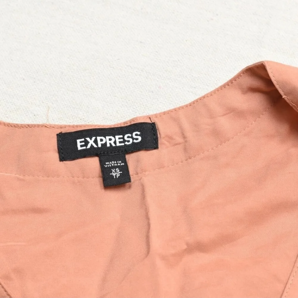 Coral Size Up Women's Top - Picture 5 of 5